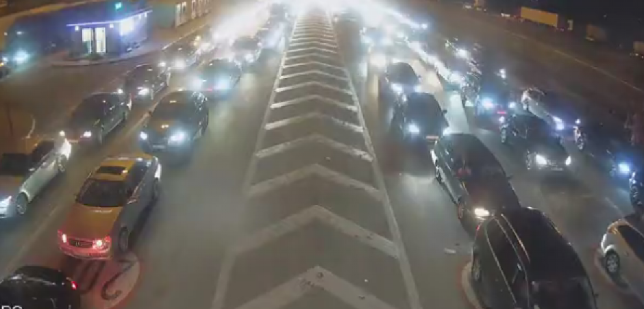 OBAVEŠTENJE ZA SVE VOZAČE! Evo kakvo je trenutno stanje na granicama