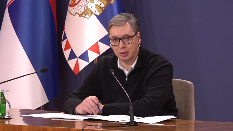 "OVO ŠTO SE DESILO JE BIO GROM IZ VEDRA NEBA" Vučić o Vučevićevoj ostavci