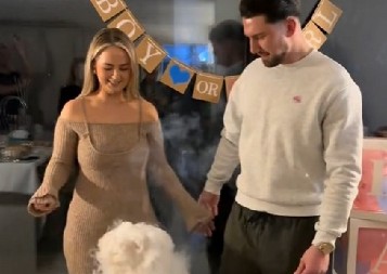 AU, KAKAV HAOS NA PROSLAVI OTKRIVANJA POLA BEBE Gosti poskakali u panici, sve se pretvorilu u noćnu moru! (VIDEO)