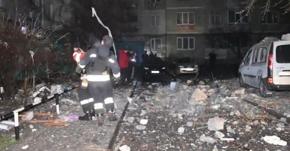 STRAHOTE RATA U UKRAJINI SNIMLJENE KAMEROM Rusi izveli nemilosrdan udar na Sumi, ima mrtvih i ranjenih (UZNEMIRUJUĆI VIDEO)