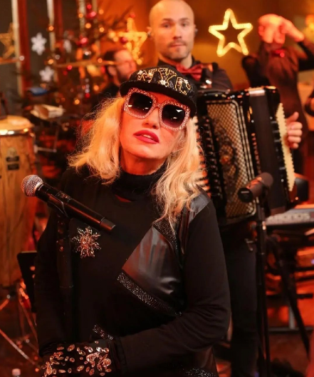 NEKADA JE PRODAVALA RAKIJU KOLEGAMA SA ESTRADE! Evo od čega danas živi Nada Topčagić, na vreme je mislila