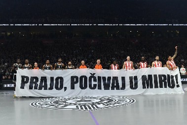 OVO SE RETKO VIĐA Košarkaši Zvezde i Partizana ujedinjeni