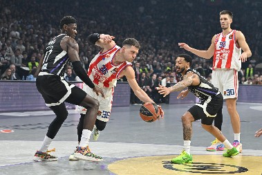 DETALJ KOJI JE REŠIO DERBI Nedović ponovo heroj Zvezde, Braun tragičar Partizana (FOTO)