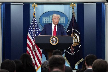 "U OZBILJNIM SMO PREGOVORIMA SA RUSIJOM" Tramp nagovestio kraj rata u Ukrajini?