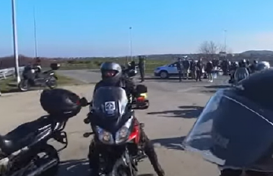 UČESNIK PROTESTA PAO SA MOTORA Oglasio se Dačić, ali i bolnica koja ga je zbrinula