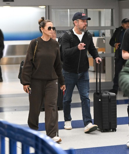 OŽENIO JE KONOBARICU KOJA JE SAMOHRANA MAJKA Svi su ga ponižavali zbog supruge, a sada mu zavide!