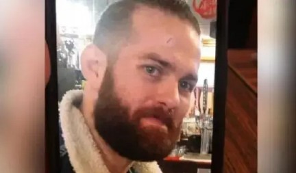 JEZIVO! TUKAO JE DOK SE NIJE ONESVESTILA, I DALJE JE NA SLOBODI: Aktivan je na društvenim mrežama i ponovo "mami" žene!