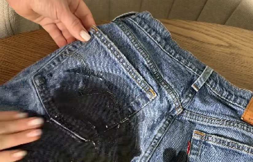 MAMIN TRIK ZA BRZO UKLANJANJE MRLJA Samo pomešajte 3 stvari iz kuhinje i rešen problem, ni najmasnije fleke vam ne mogu ništa