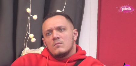 GASTOZU STIGLA ŠIFROVANA PORUKA U DVORIŠTU! Marinković zanemeo od šoka, u sve umešana i njegova bivša žena!