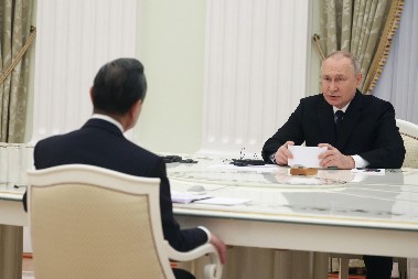 PUTIN SE PRAVI SLEP I GLUV, A BES RASTE: "Želite reprizu slučaja ‘MH17‘? Spremni smo!"