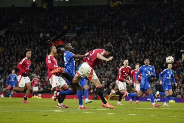 ZAVRŠNICA ZA INFARKT Mogu da ga mrze, ali će navijači Junajteda večeras slaviti Megvajera