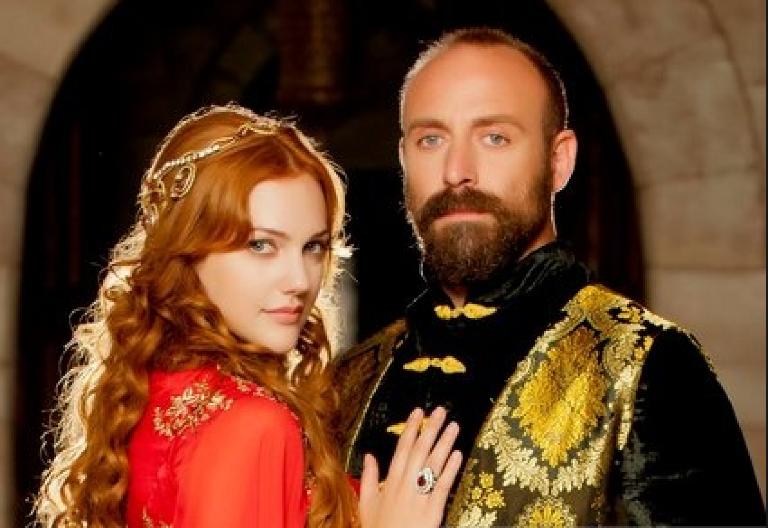 USPON I IZAZOVI TURSKO-NEMAČKE GLUMICE Zanimljivi detalji iz života Merjem Uzerli nikoga ne ostavljaju ravnodušnim!