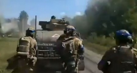 ODBIJENA TRI UKRAJINSKA KONTRANAPADA U REGIONU KURSKA: Rusi zauzeli još jedno nasilje u Donjeckoj oblasti