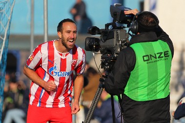 ZVEZDI DONEO TITULU, POSTAO LEGENDA U JAPANU, PA SE VRATIO NA "MARAKANU" Gde je nestao jedan od najboljih srpskih golgetera i miljenik "delija"?