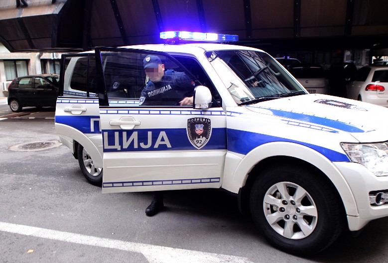 DETALJI POKUŠAJA UBISTVA U TRSTENIKU! Policija uhapsila ženu (32) koja je bivšeg izbola nožem, on prekršio zabranu prilaska