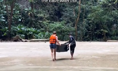 "TO JE OPASNO I NEODGOVORNO" Roditelji stavili bebu u kutiju da bi posetili pećinu, ljudi zapanjeni onim što vide!