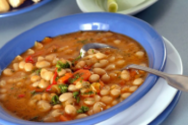 PASULJ NA VODI Držaće vas dugo sitim, a pogodan za dane strogog posta