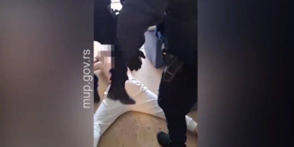 FILMSKA AKCIJA HAPŠENJA U ELITNOM NASELJU! Rupe od metka na šoferki, novac i droga - uhapšen osumnjičeni za pokušaj ubistva (FOTO/VIDEO)