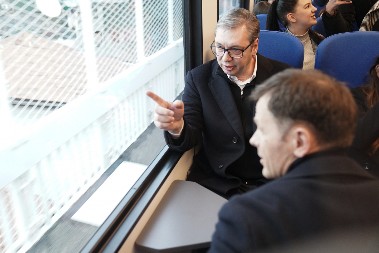 ZAMOLILI SMO ORBANA DA NAM TO OBEZBEDI Vučić o brzoj prugi: Time bismo napravili najkraću i najbržu i najbolju vezu sa centralnom Evropom