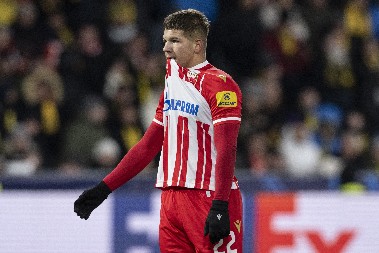 POVRATAK NA VELIKA VRATA Nekadašnji napadač Zvezde u 90+3. minutu pogodio na debiju za pobedu