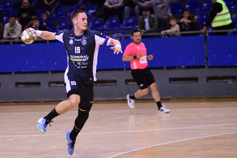 CRNO-BELI JURIŠAJU KA EVROPSKOM TROFEJU Partizan nadoknadio dva gola minusa, izbacio Grke i prošao u četvrtfinale EHF Kupa