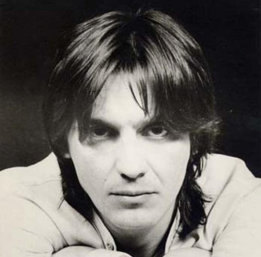 UMRO JE OD DROGE U BEDI Čuvenog muzičara obožavala je cela Juga, svirao sa Bajagom i Čorbom, a onda jezivo skončao