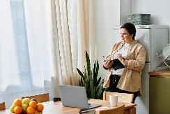 SIMBOLIZUJE PLOD, PROSPERITET, NOVAC, RAST Postavila sam ovo na trpezarijski sto i od tada su nam blagostanje i mir u kući