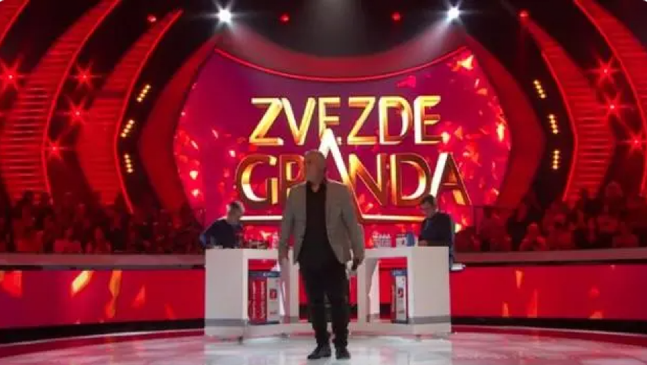 NAŠ PEVAČ IMAO INFARKT ZA VOLANOM Hitno je hospitalizovan nakon srčanog udara, sa njim bili žena i deca!