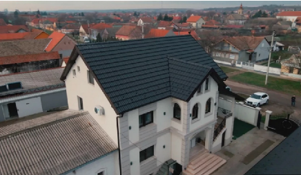 KUĆA CECINIH PRIJATELJA U TITELU ODIŠE LUKSUZOM Kristalni lusteri i mermerni pod, a evo kako je nekada izgledala (FOTO)