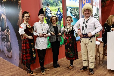 DOŽIVITE SRBIJU ONAKO KAKO ZASLUŽUJE Otkrijte bogatstvo naše kulturne baštine na štandu TOS-a na Sajmu turizma u Beogradu