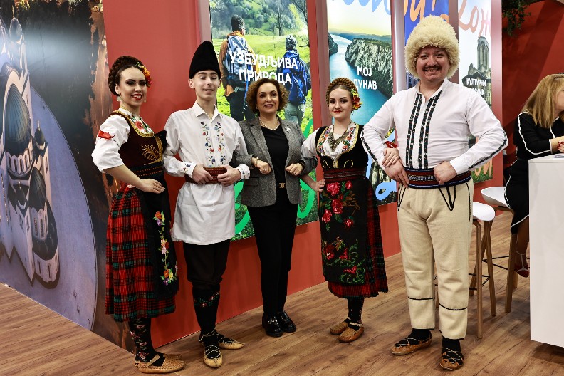 DOŽIVITE SRBIJU ONAKO KAKO ZASLUŽUJE Otkrijte bogatstvo naše kulturne baštine na štandu TOS-a na Sajmu turizma u Beogradu