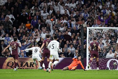 MBAPE SE PITA ZA SVE U MADRIDU Het-trik Francuza za eliminaciju Sitija, PSV izbacio Juventus, PSŽ brojao do sedam