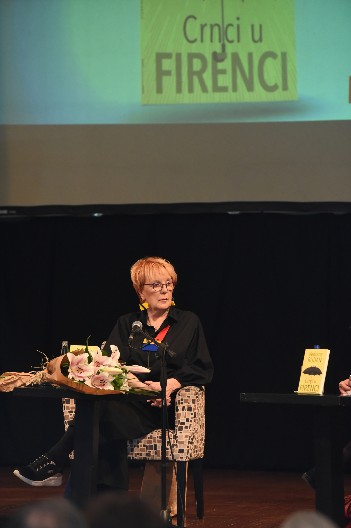 "OPLODIO SI MALOLETNU KOBILU, MLAĐA JE 50 GODINA" Vedrana Rudan progovorila o razvodu nakon što je saznala da je muž vara