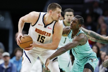 NIKO SREĆNIJI OD JOKIĆA Denver doveo još jednog Srbina