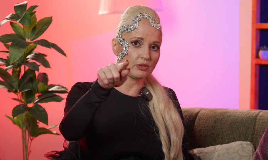 "BILI SMO OČAJNI KADA SMO ČULI DA ĆE SE NJOM OŽENITI" Svekrva Maje Nikolić progovorila, pa otkrila šokantne detalje!