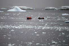 SNIMAK IMA 22 MILIONA PREGLEDA Ubacio je kameru u rupu na Antarktiku, pa pokazao što je snimio (VIDEO)
