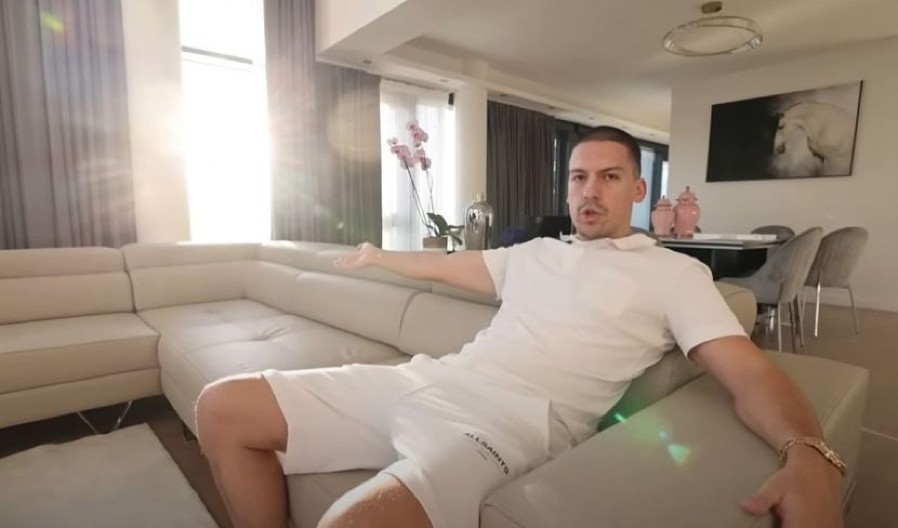 BAKA PRASE PONOVO PRED KAMERAMA! Nakon gašena kanala povukao šok potez!