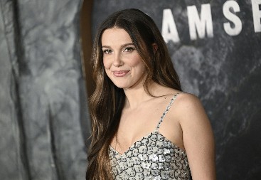 ŽESTOKO JE IZVREĐALI, OVO JE NENORMALNO Glumica pretrpela gnusne uvrede na račun izgleda, nova transformacije je totalno omatorila