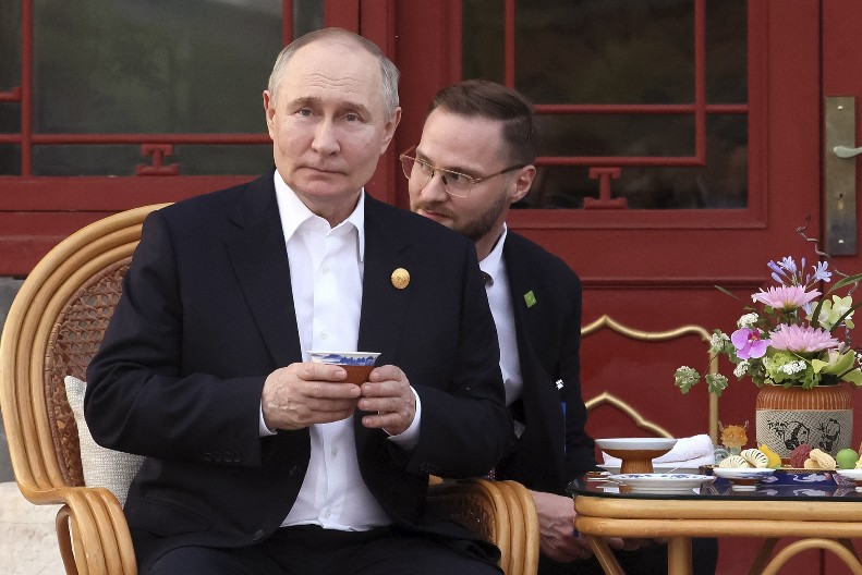 DA LI ĆE SAD USPETI DA ODVOJE RUSIJU OD KINE? Oglasio se Si Đinping i poslao jasnu poruku