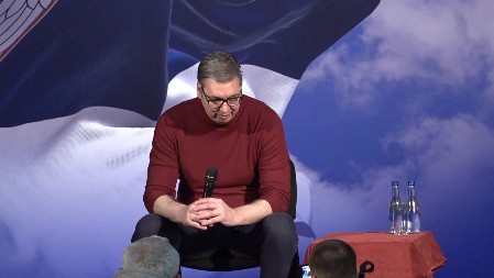 "GRAĐANIMA JE DOSTA MALTRETIRANJA" Dragan Đorđević iz Negotina pitao Vučića kada će prestati protesti, Vučić mu dugo odgovarao