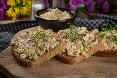 PAŠTETA OD TUNJEVINE Savršena da se maže na hleb ili kao prilog, posna a drugačija