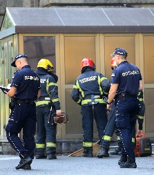 ZA DLAKU IZBEGAO SMRT, UŠETAO U BOLNICU SA UBODNOM RANOM NA VRATU! Detalji napada na gradilištu u centru Beograda
