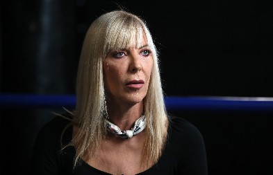 ZA SINOM OLIVERE ĆIRKOVIĆ SU MNOGE ŽENE ODLEPILE! Nikola je frajerčina kakva se retko viđa, a evo s kojom našom pevačicom je bio! (FOTO)