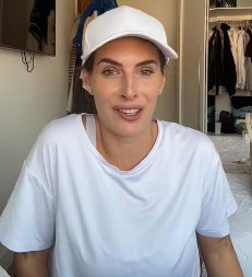 KUPILA TRENERKU SA SAJTA ZA POLOVNU GARDEROBU Kad je otvorila paket, samo što se nije šlogirala!