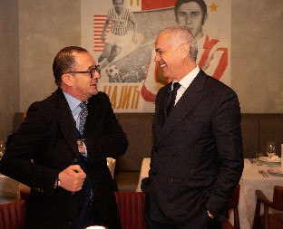 RIVALSTVO MOŽE DA IZGLEDA I OVAKO Crvena zvezda se zahvalila Predragu Mijatoviću na džentlmenskom potezu