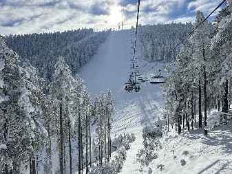 KRAJ NAKON 75 DANA Zatvorena ski-sezona na zlatiborskom Torniku, kroz ovaj zimski centar prošlo preko 60.000 skijaša