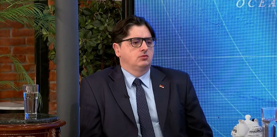 MRDIĆ: "Zašto Branko Ružić ne osudi nasilje na ulicama Srbije koje se vodi protiv omladine koja hoće da studira?"