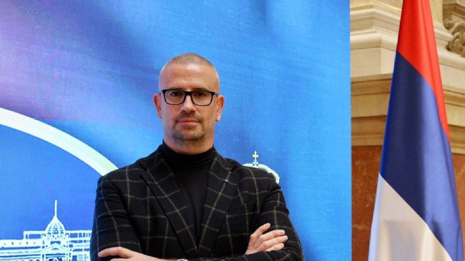 Goran Karadžić: Hladna glava, vrelo srce – sutra je kraj obojenoj revoluciji!