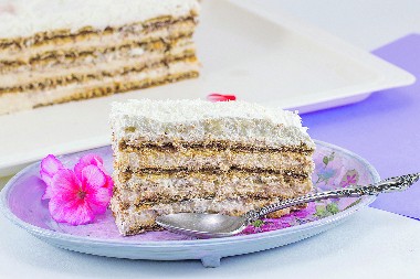 POSNA TORTA BELI ANĐEO Raskošna poslastica koja budi sva čula, uzećete parče više