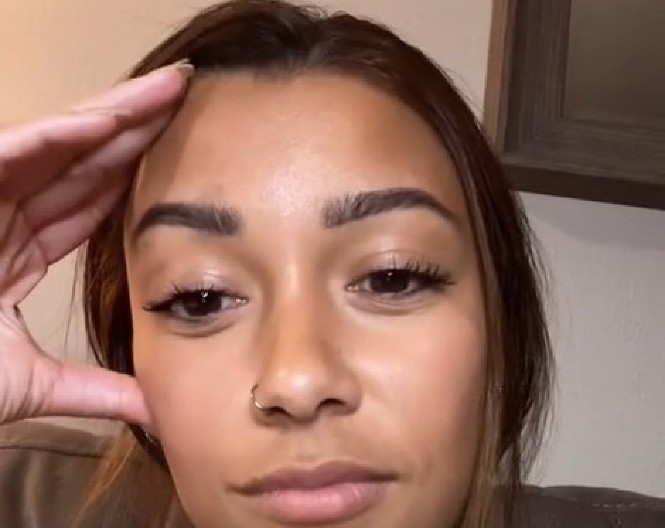 ŠOKANTNO ISKUSTVO DEVOJKE SA APLIKACIJOM ZA MUVANJE Otkrila mračnu istinu o svom udvaraču pre nego što je bilo prekasno! (VIDEO)